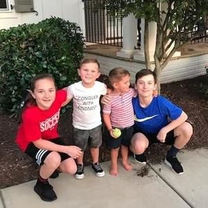 Meet your Posher, Todd